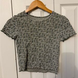 American Eagle Outfitters Olive Floral Short Sleeve Top